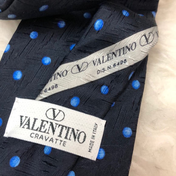 🆕 Valentino Italy Silk Tie - Picture 8 of 8